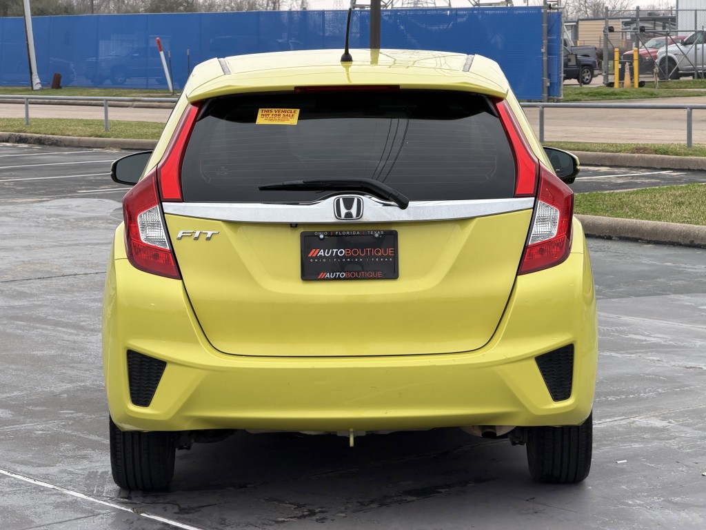 2017 Honda Fit Image 8