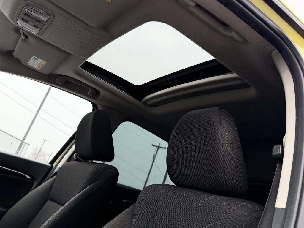 2017 Honda Fit Image 27