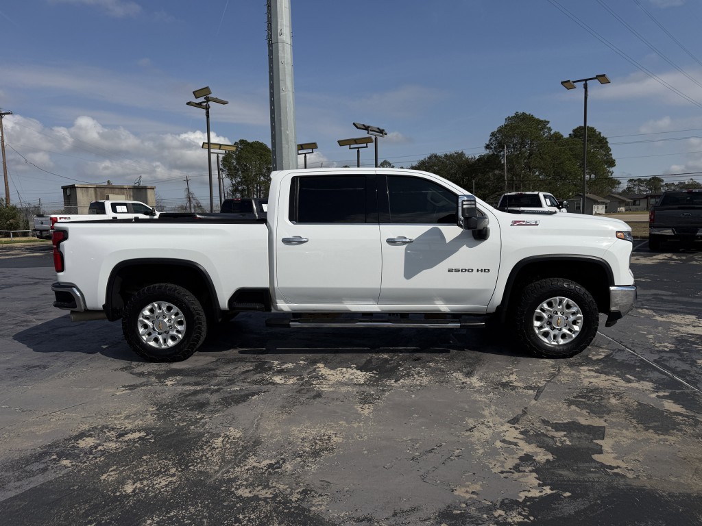2024 Chevrolet Silverado 1500 Image 11
