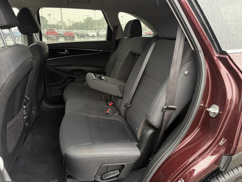 2019 Kia Sorento Image 32