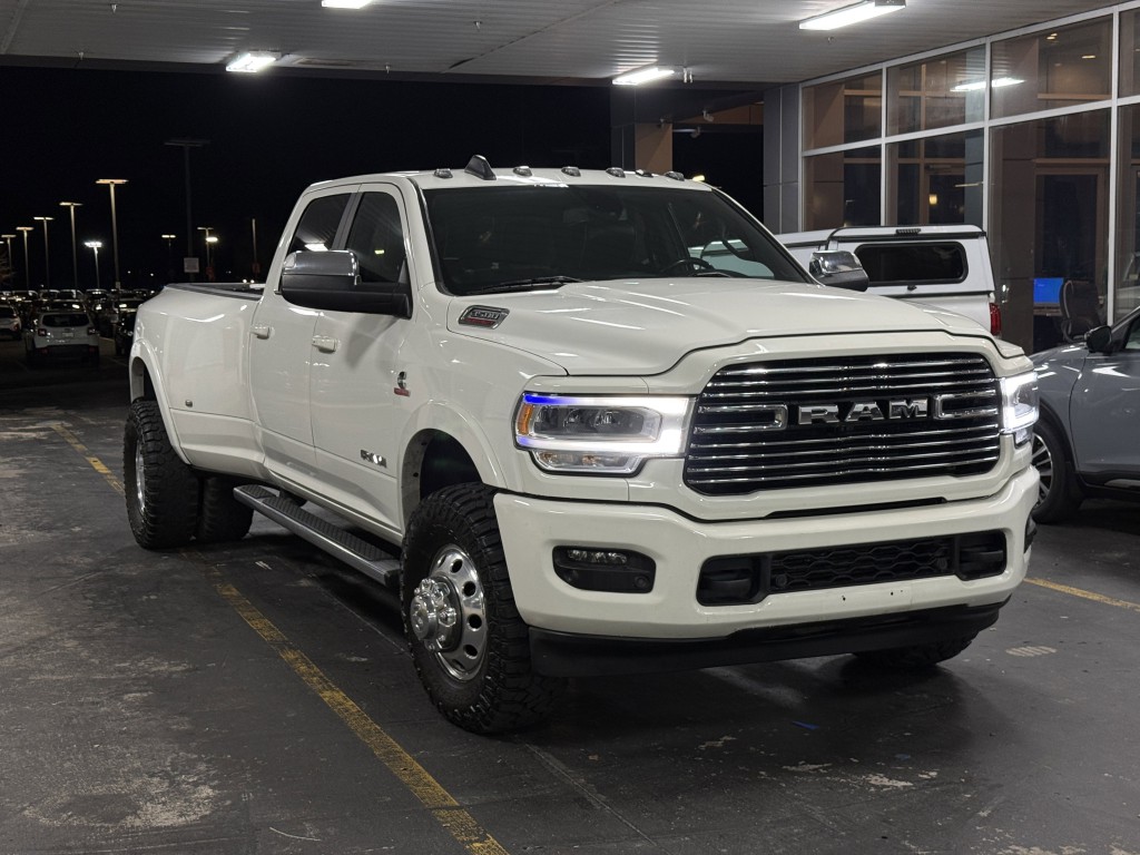 2021 RAM 3500 Image 3