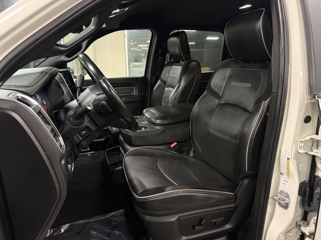 2021 RAM 3500 Image 26