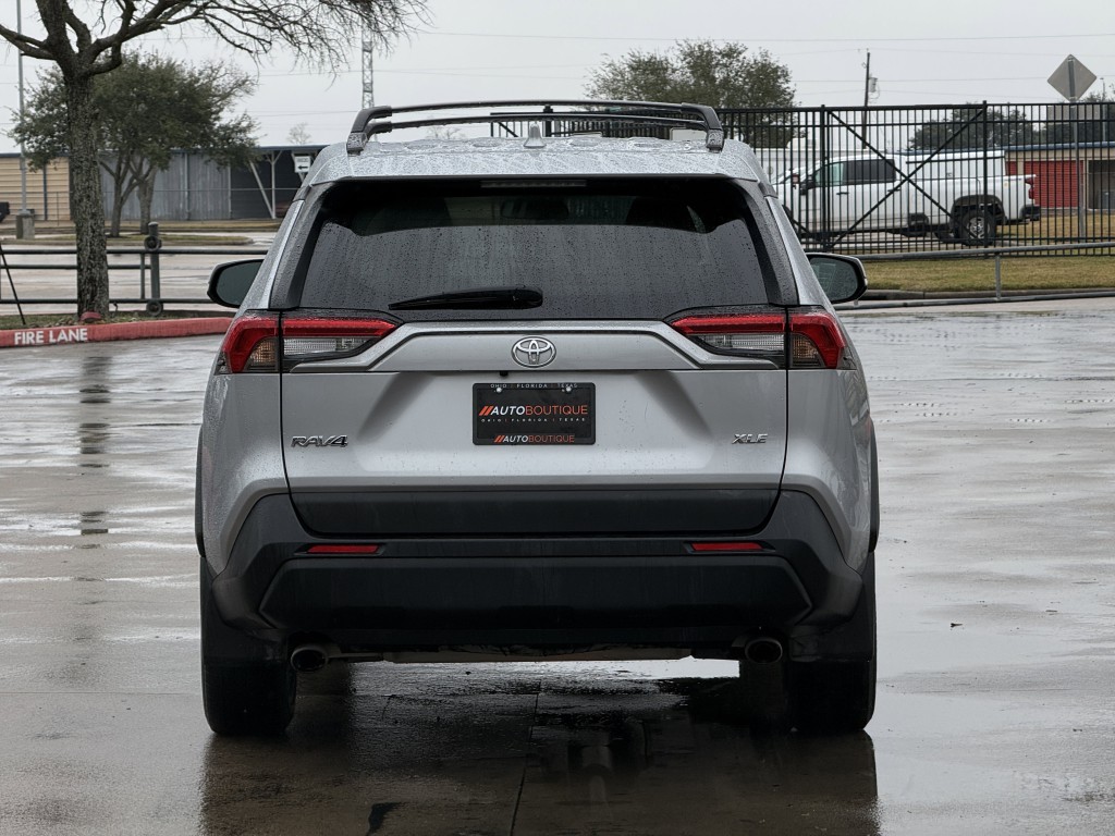 2021 Toyota Rav4 Image 7
