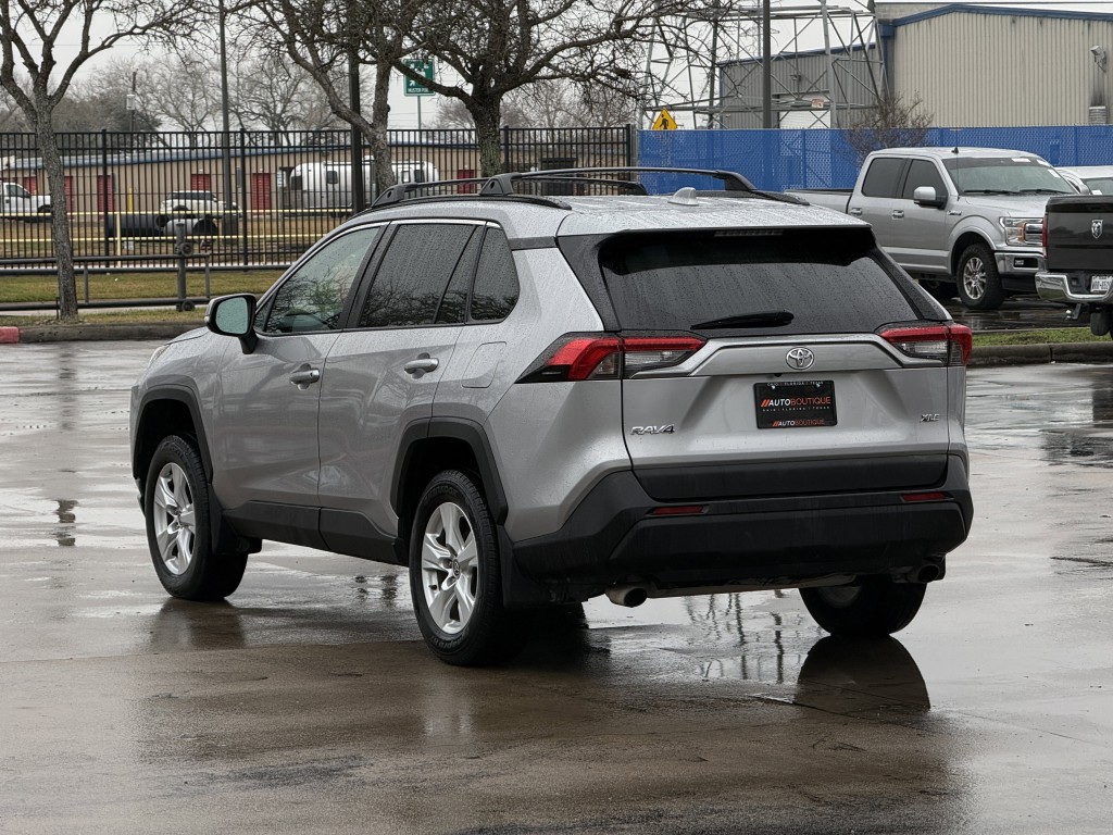 2021 Toyota Rav4 Image 8