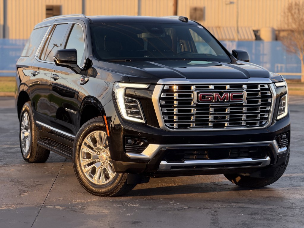 2025 GMC Yukon Image 3
