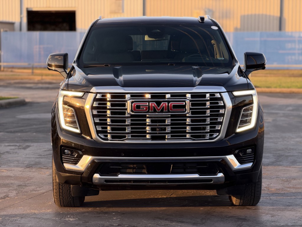 2025 GMC Yukon Image 7