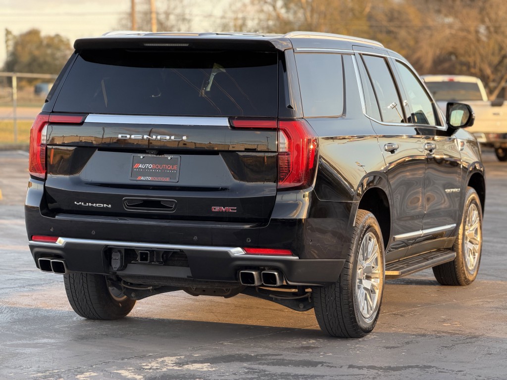 2025 GMC Yukon Image 10