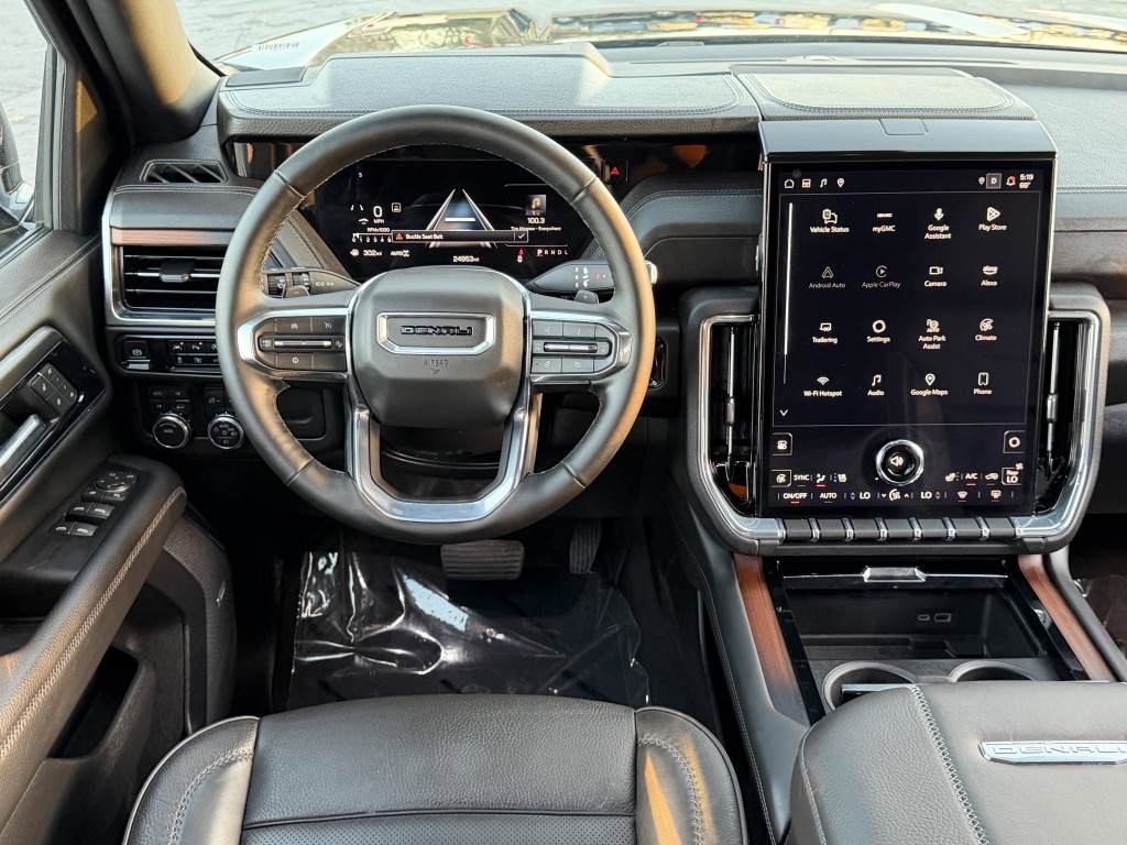 2025 GMC Yukon Image 15