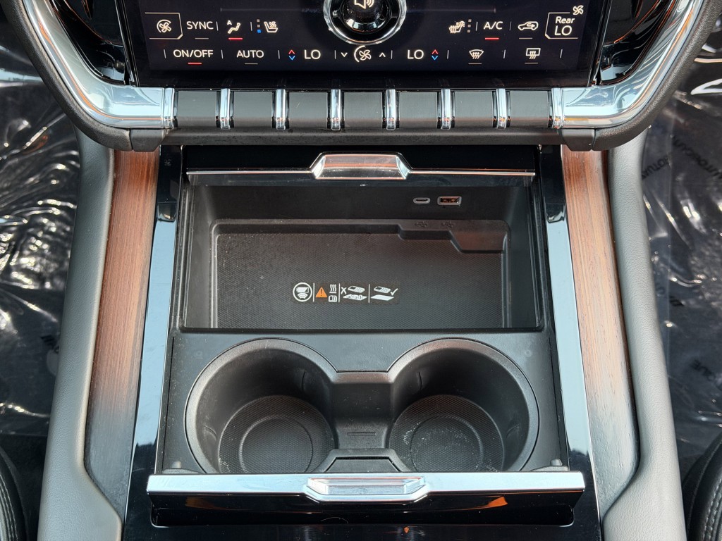 2025 GMC Yukon Image 23