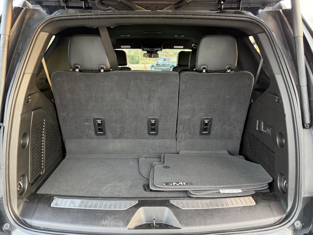 2025 GMC Yukon Image 33