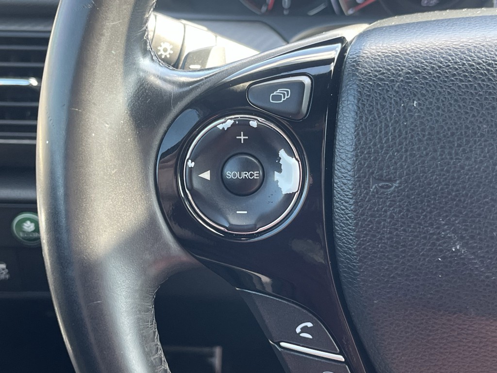 2017 Honda Accord Image 19