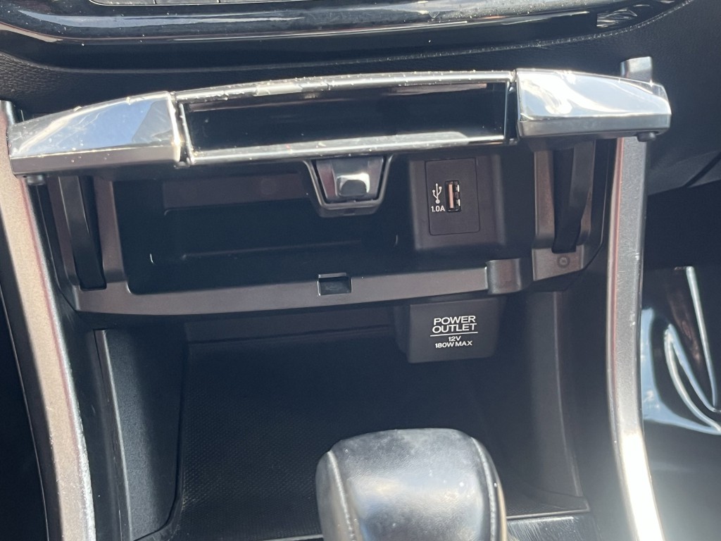 2017 Honda Accord Image 24