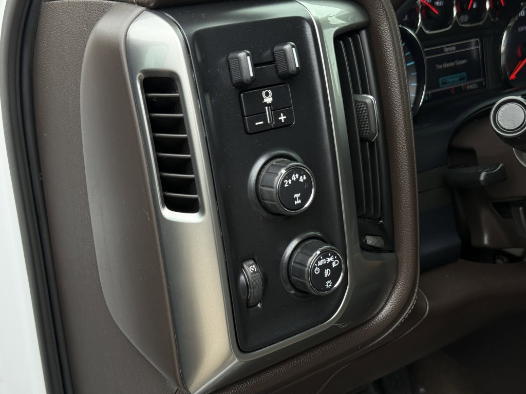2017 Chevrolet Silverado 1500 Image 25
