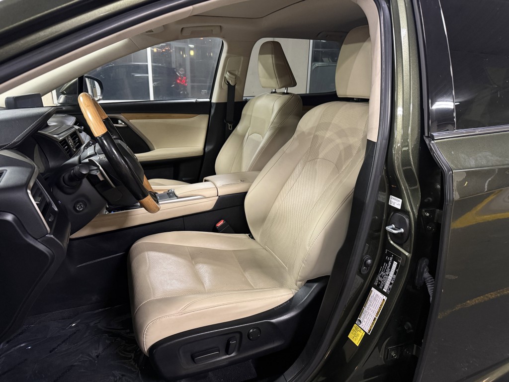2022 Lexus RX Image 27