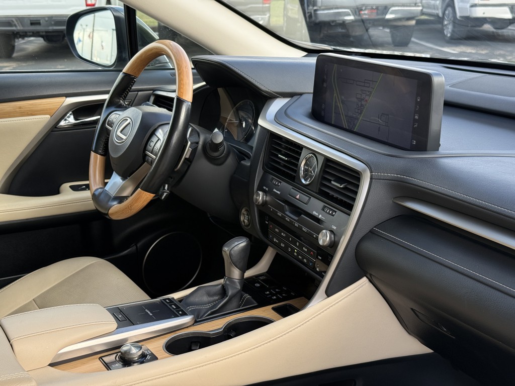 2022 Lexus RX Image 15