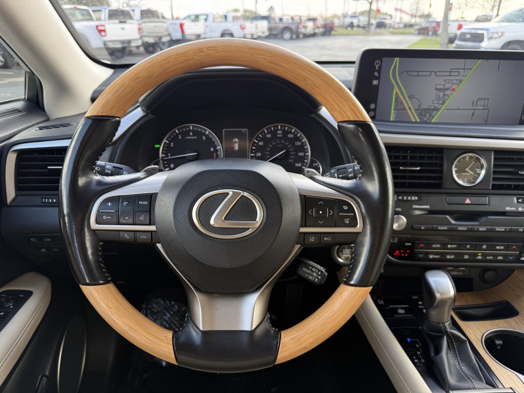 2022 Lexus RX Image 17