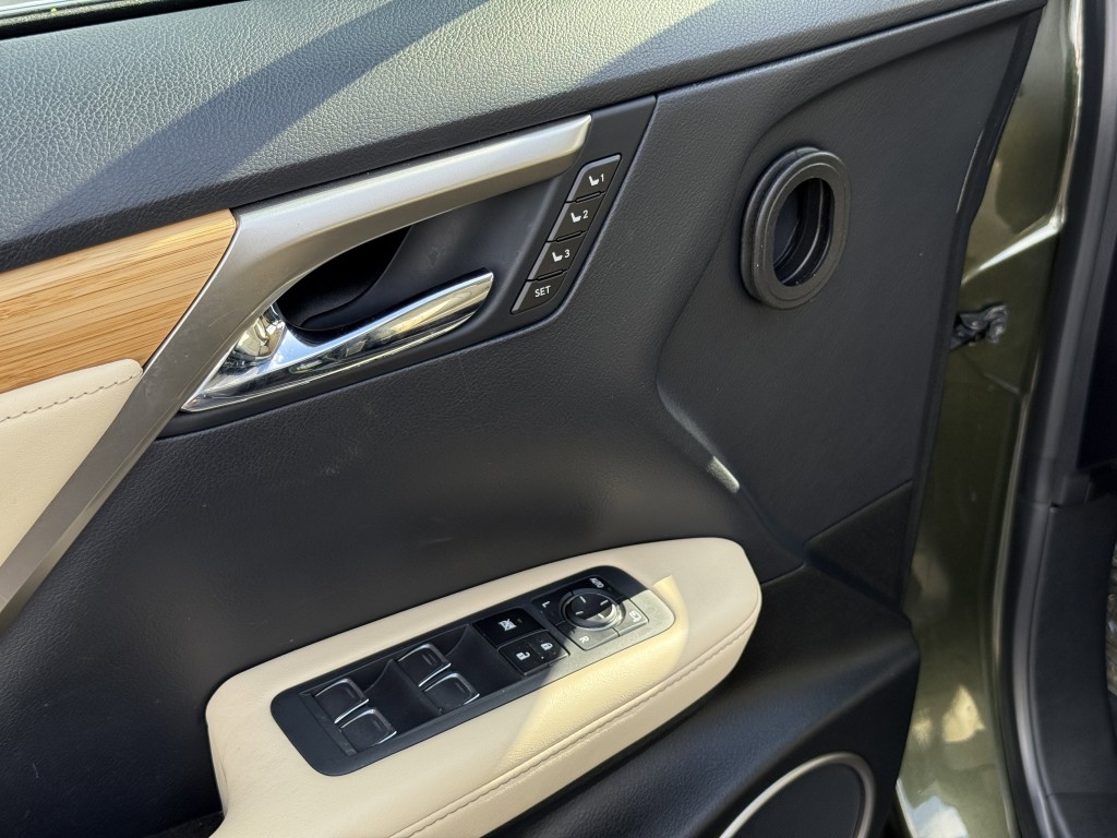 2022 Lexus RX Image 26