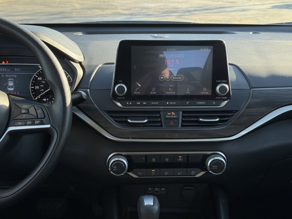 2024 Nissan Altima Image 19