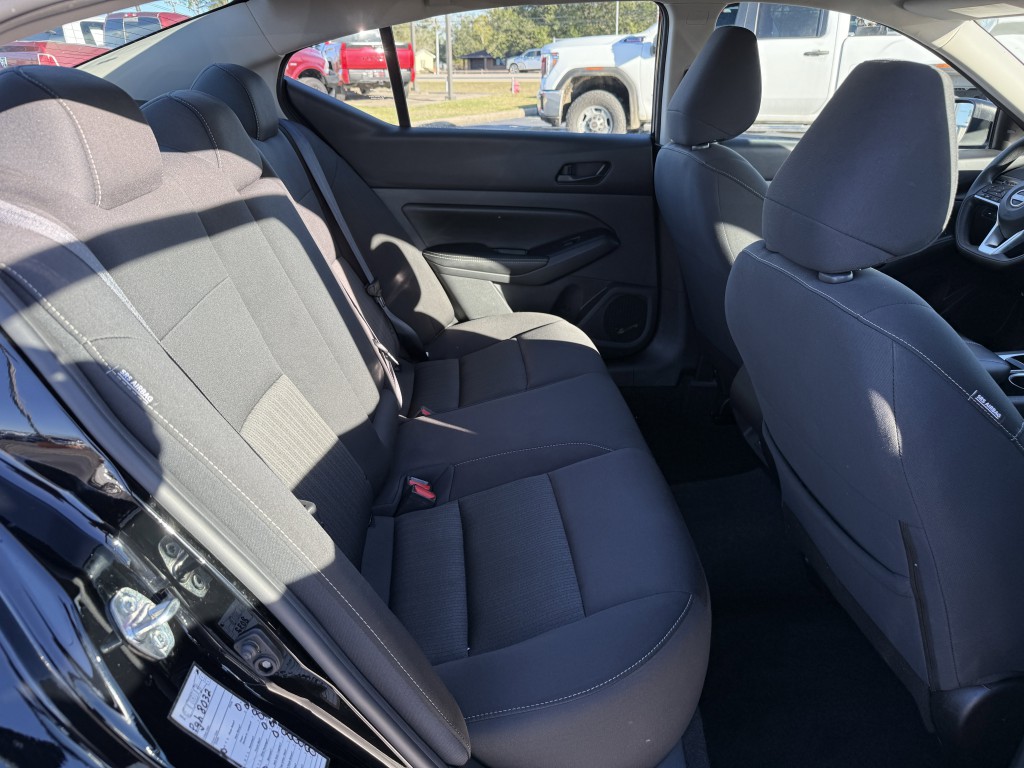 2024 Nissan Altima Image 29