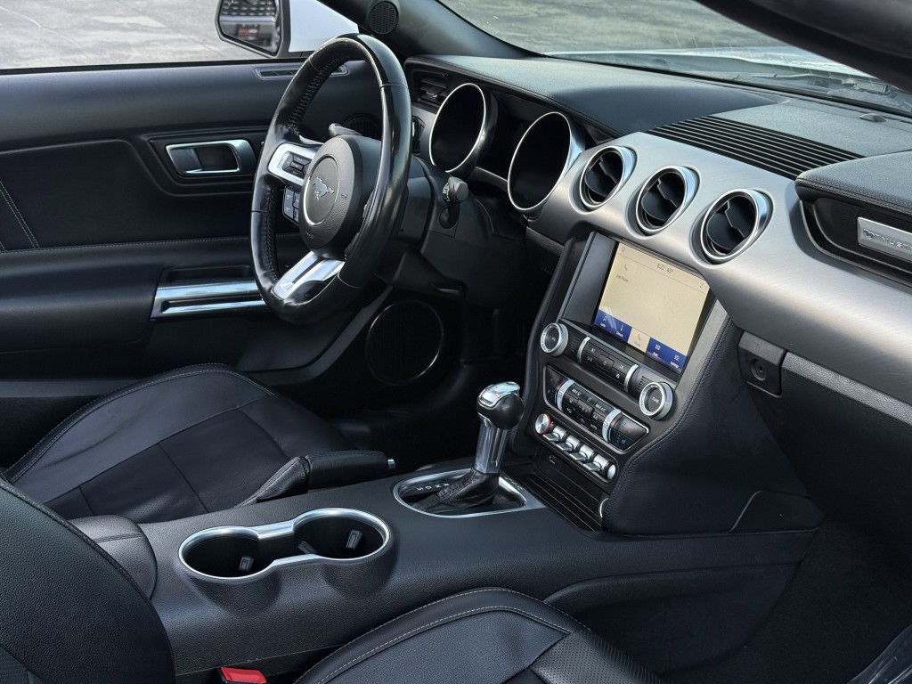 2023 Ford Mustang Image 20