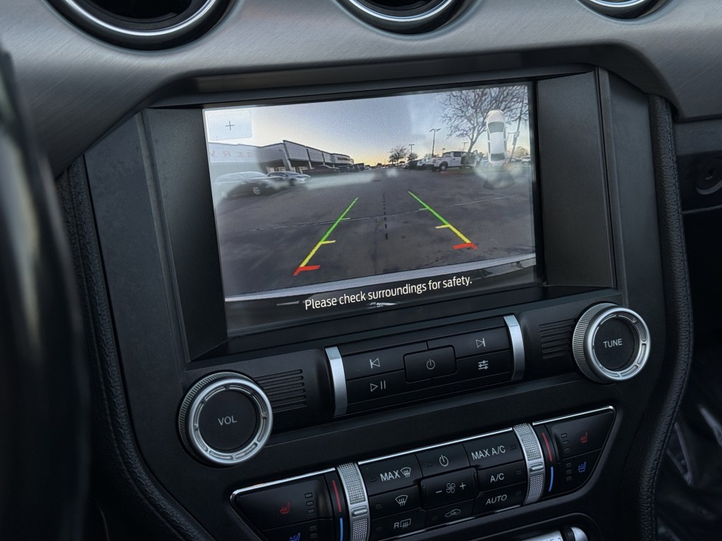 2023 Ford Mustang Image 28