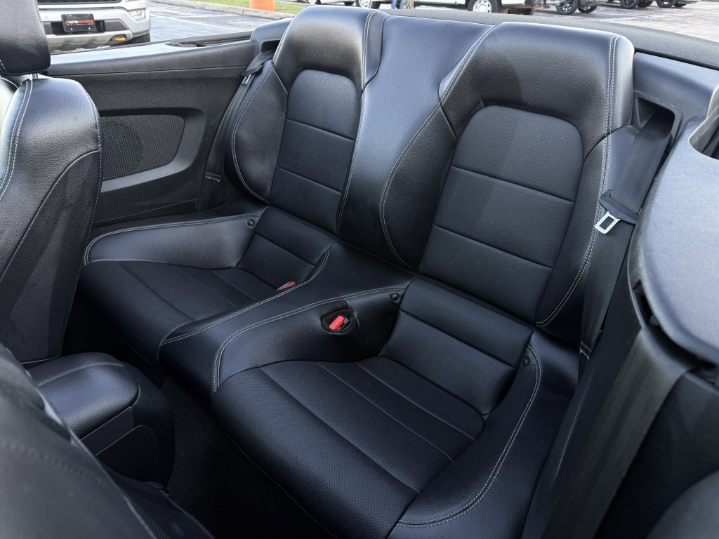 2023 Ford Mustang Image 38