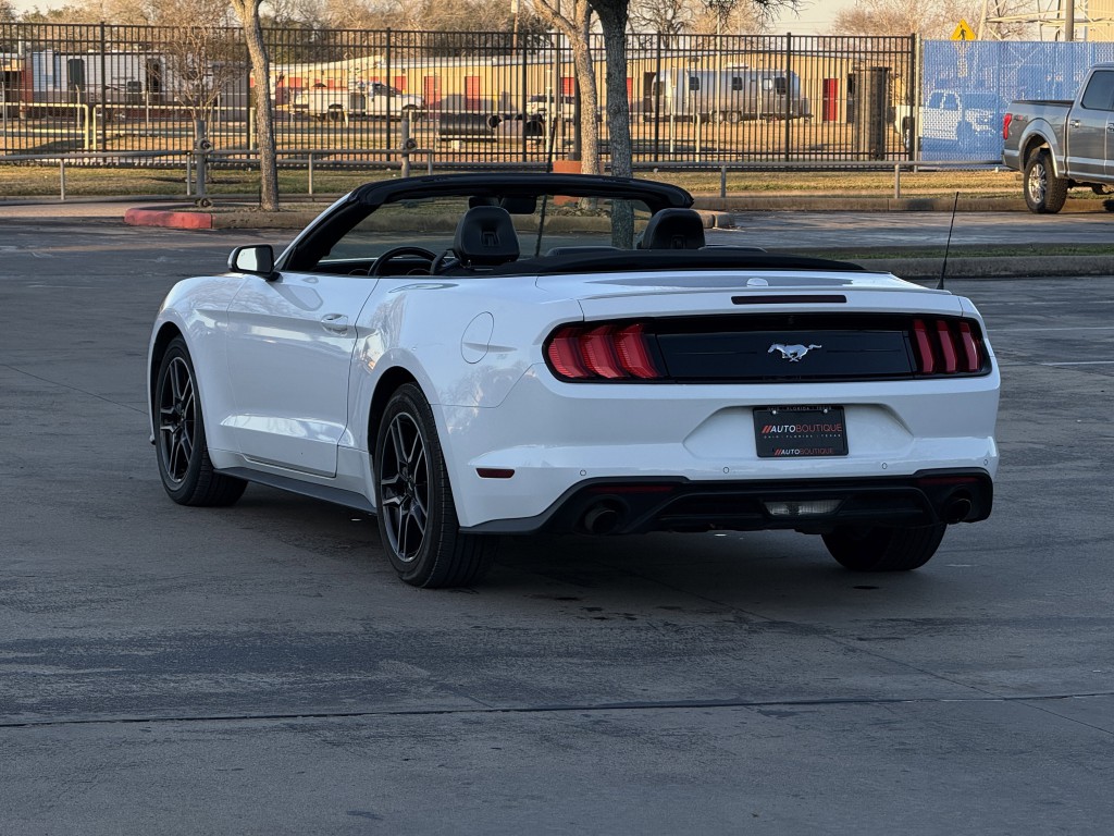 2023 Ford Mustang Image 11