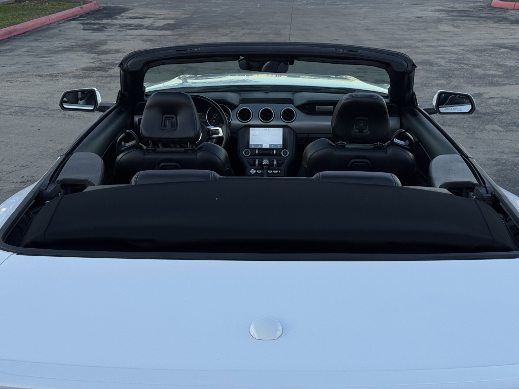 2023 Ford Mustang Image 15