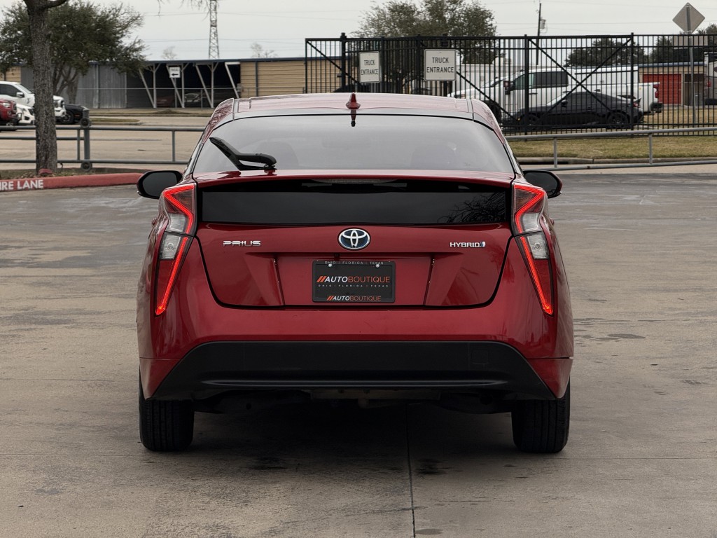 2016 Toyota Prius Image 8