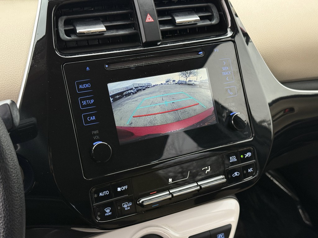 2016 Toyota Prius Image 19