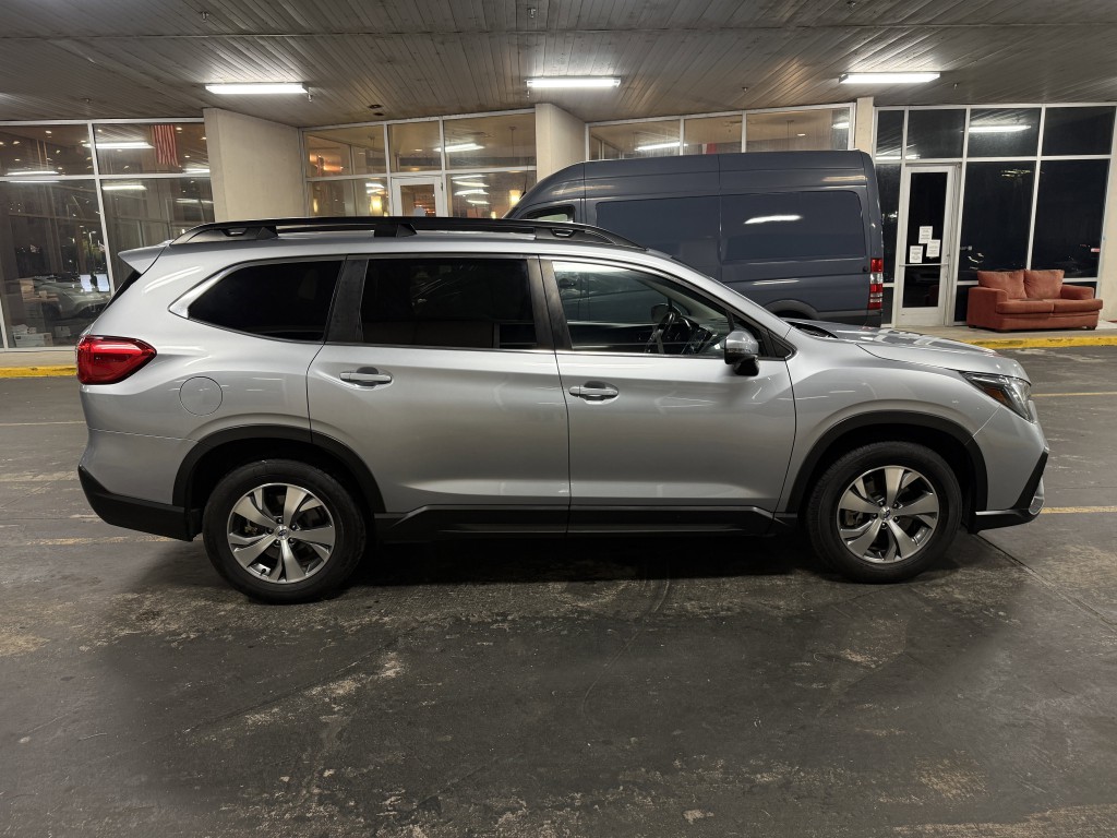 2023 Subaru Ascent Image 10