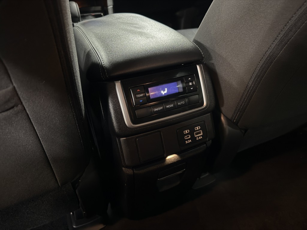 2023 Subaru Ascent Image 30