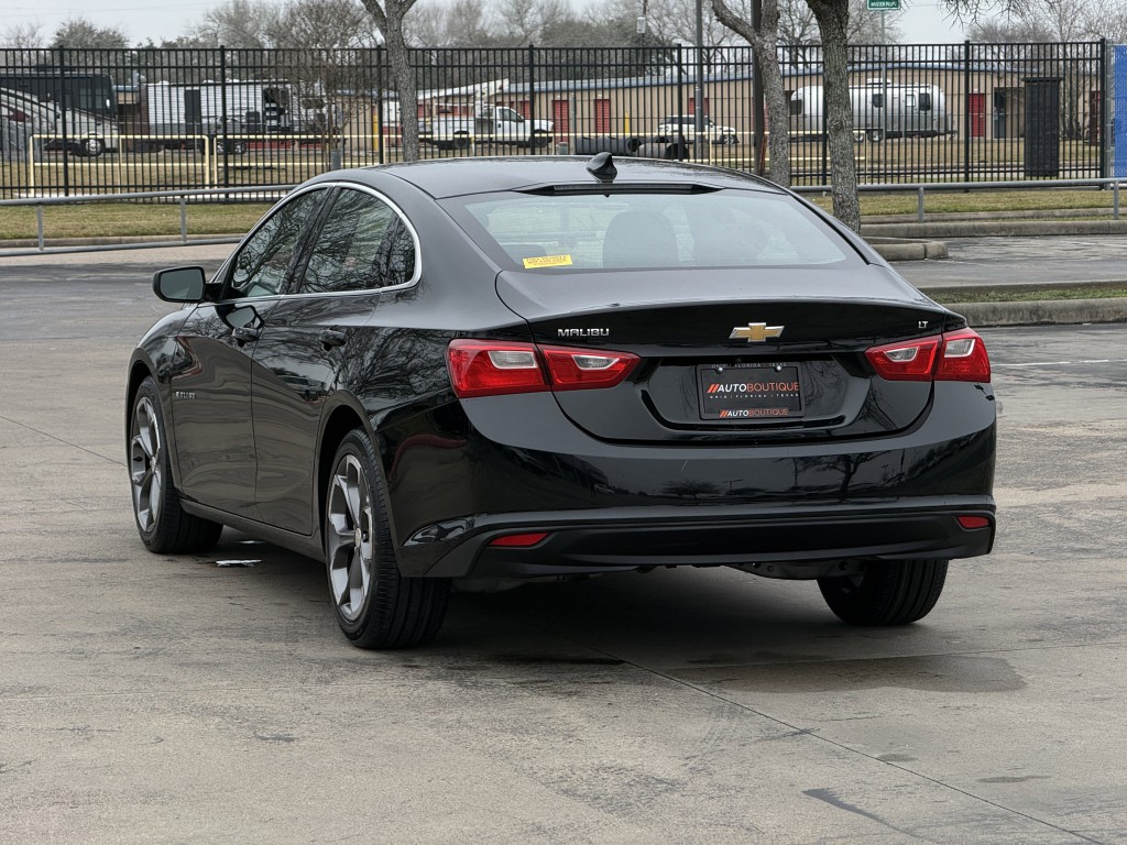 2023 Chevrolet Malibu Image 9