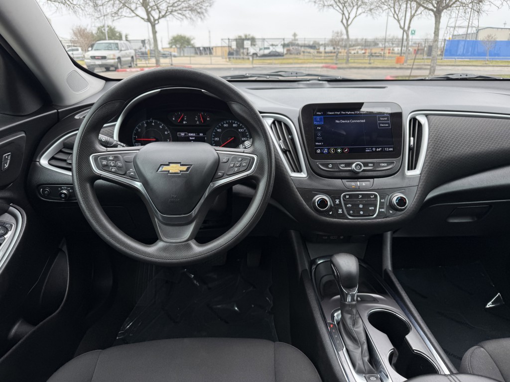 2023 Chevrolet Malibu Image 14