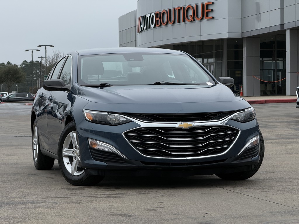 2024 Chevrolet Malibu Image 3