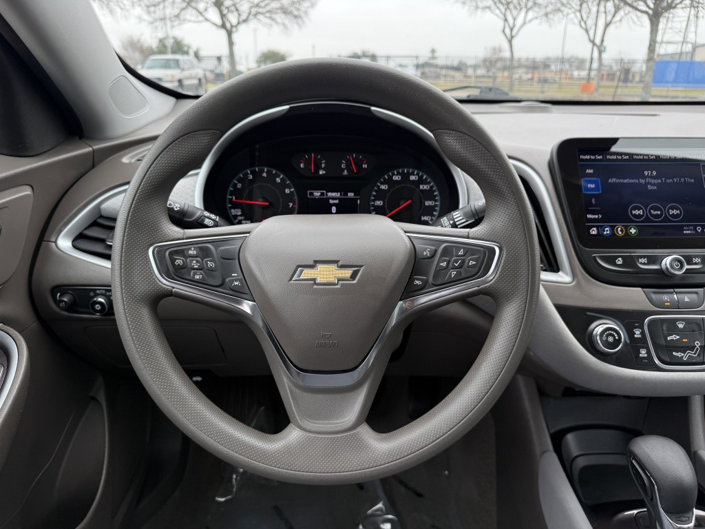 2024 Chevrolet Malibu Image 15