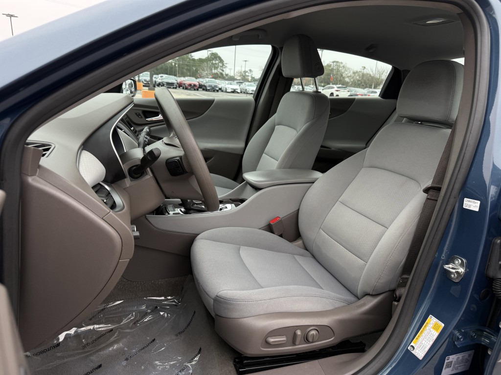 2024 Chevrolet Malibu Image 25