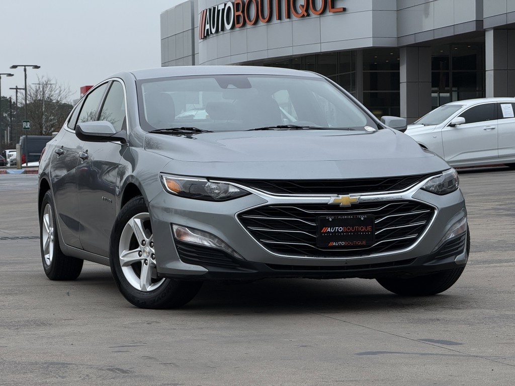 2023 Chevrolet Malibu Image 3