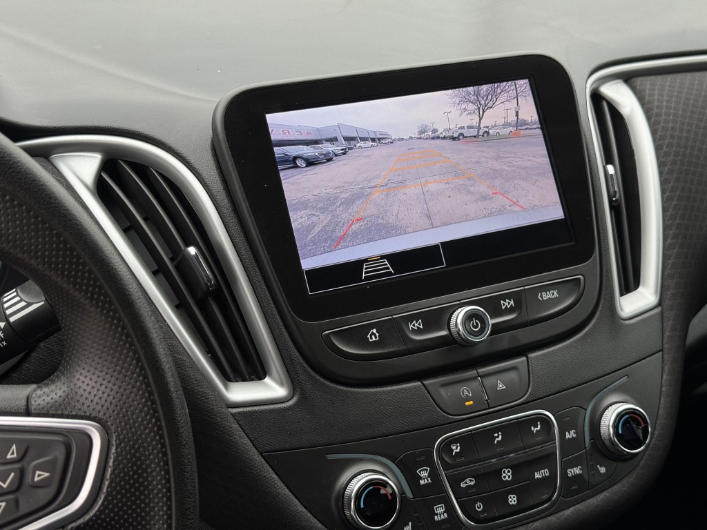 2023 Chevrolet Malibu Image 21