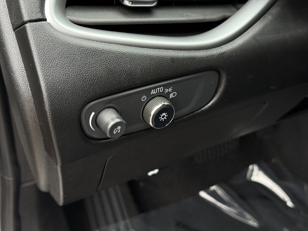 2023 Chevrolet Malibu Image 24