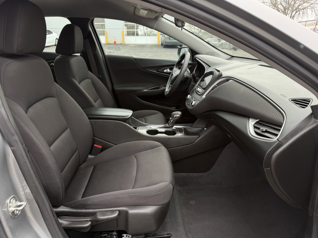 2023 Chevrolet Malibu Image 27