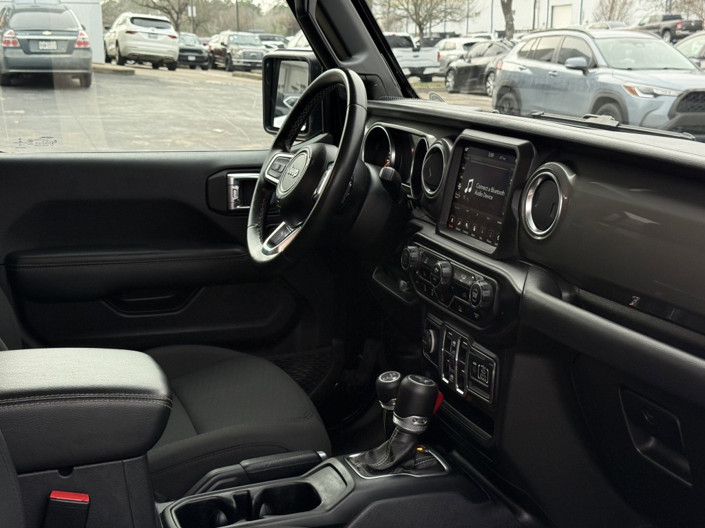 2022 Jeep Wrangler Image 15