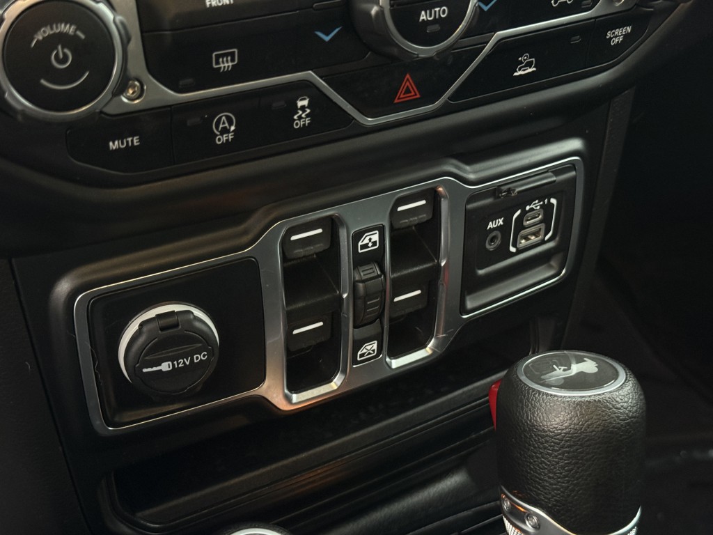 2022 Jeep Wrangler Image 22