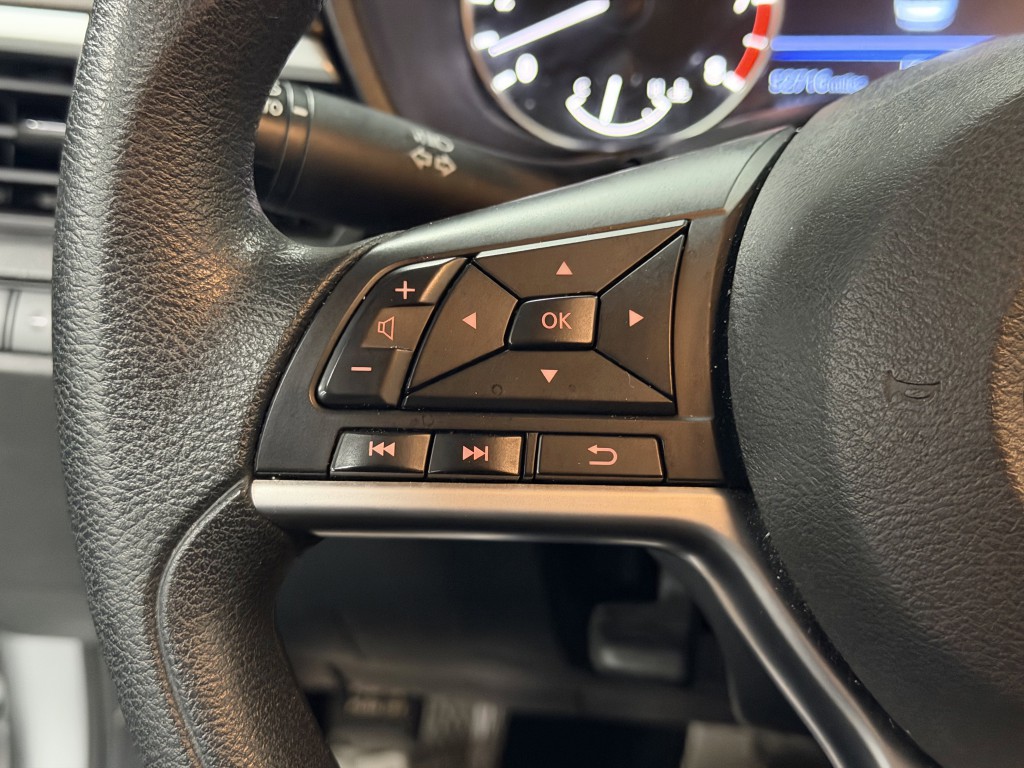 2023 Nissan Altima Image 16