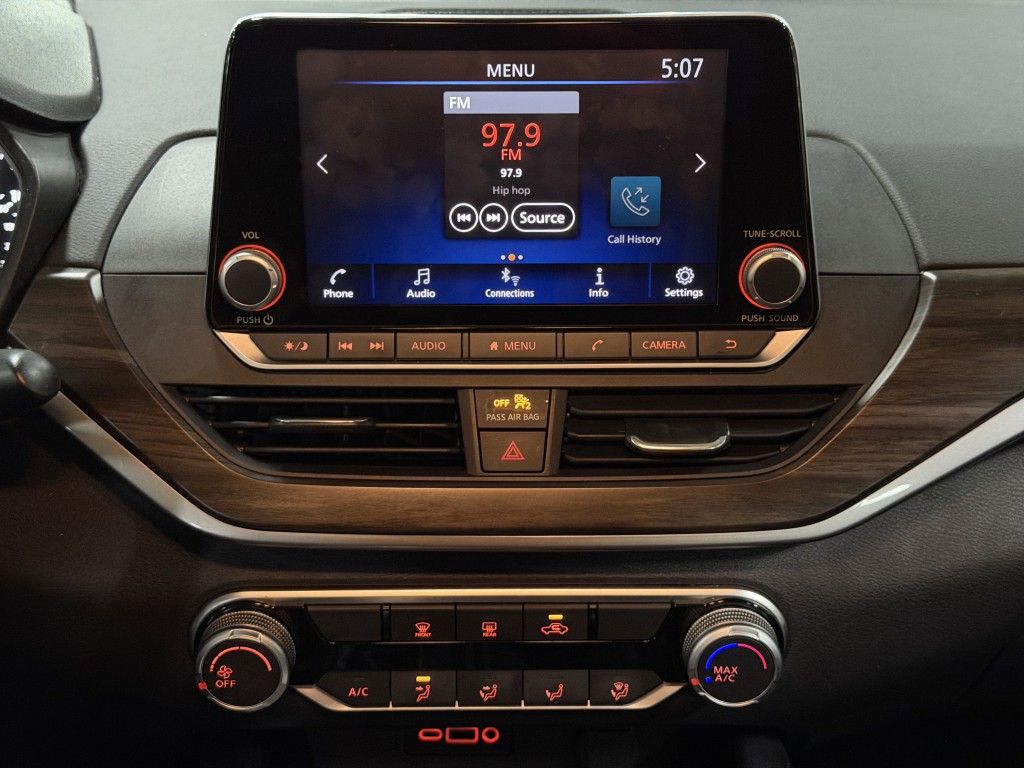 2023 Nissan Altima Image 19