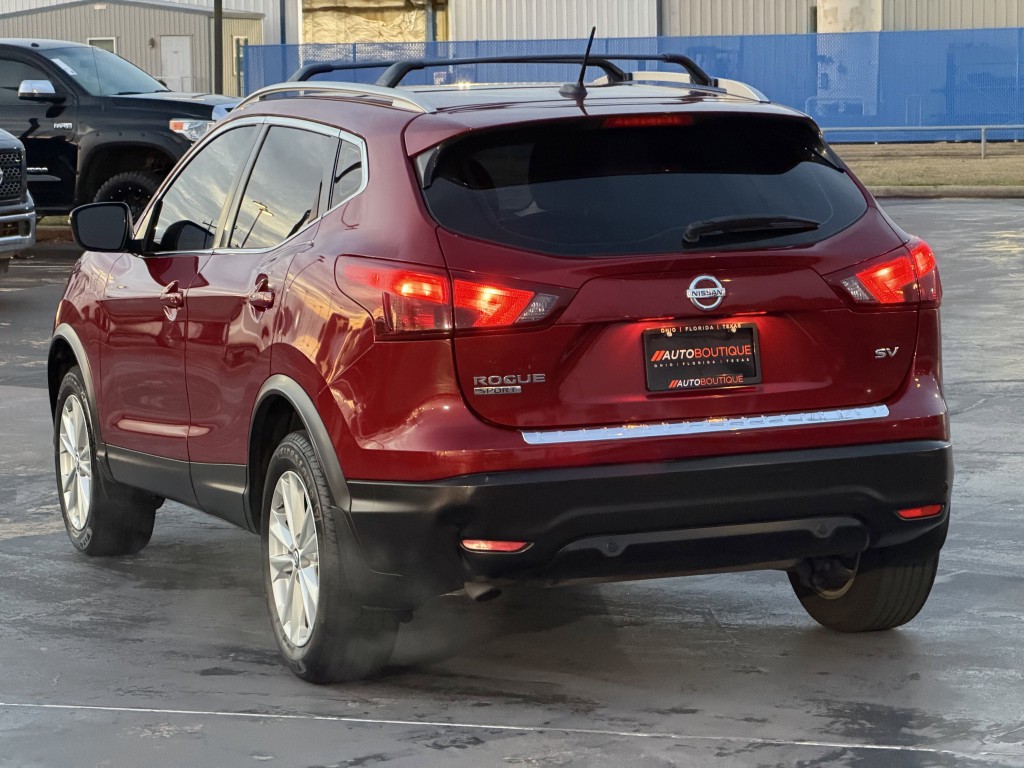 2019 Nissan Rogue Image 8