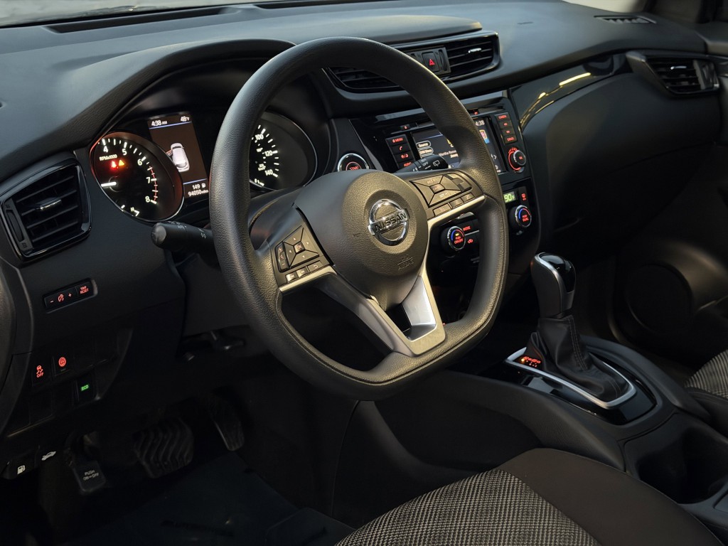 2019 Nissan Rogue Image 12