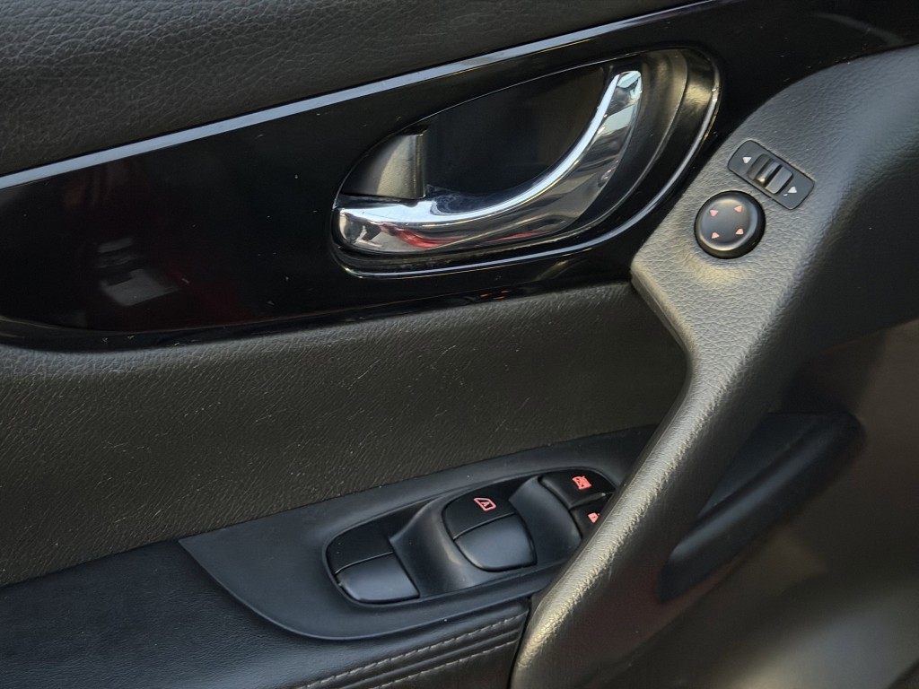 2019 Nissan Rogue Image 23