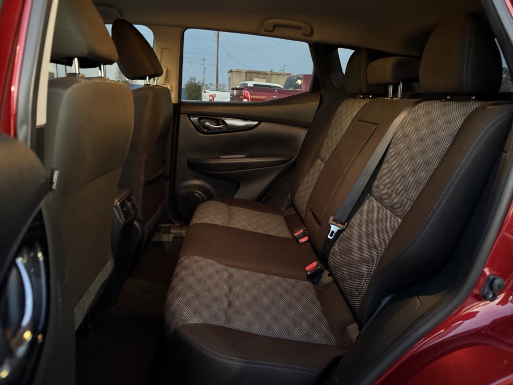 2019 Nissan Rogue Image 27