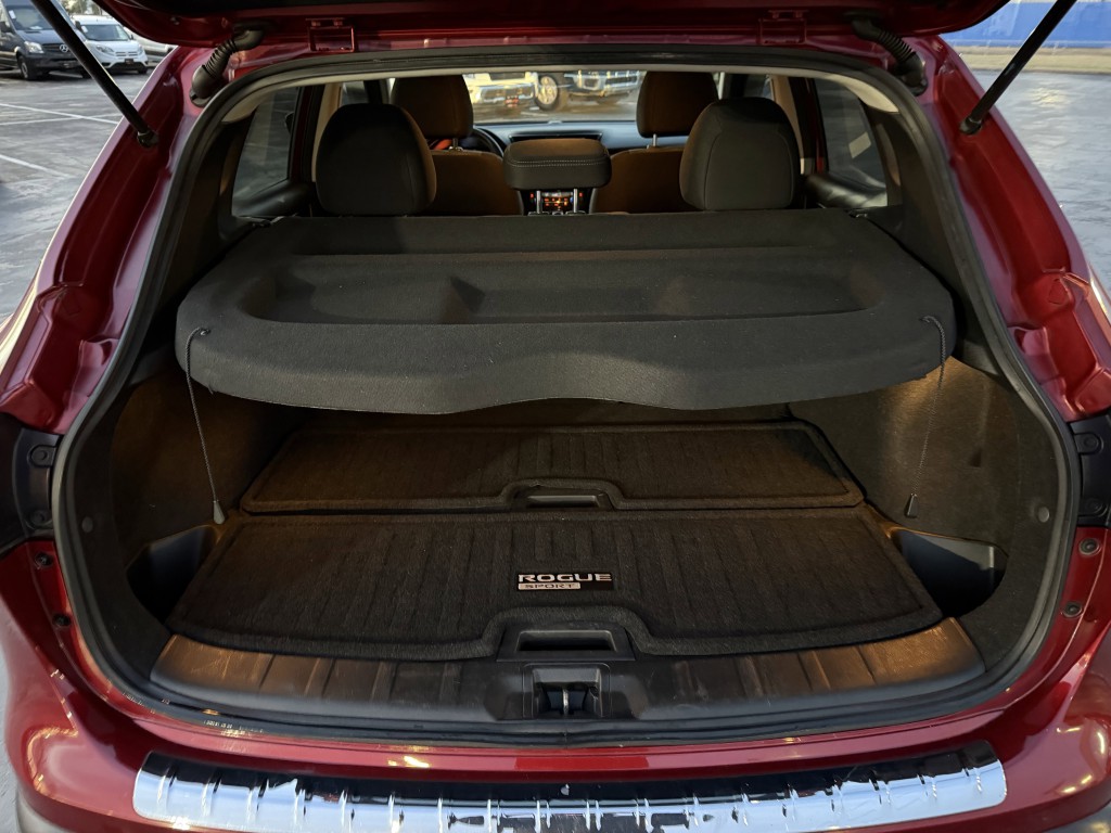 2019 Nissan Rogue Image 28